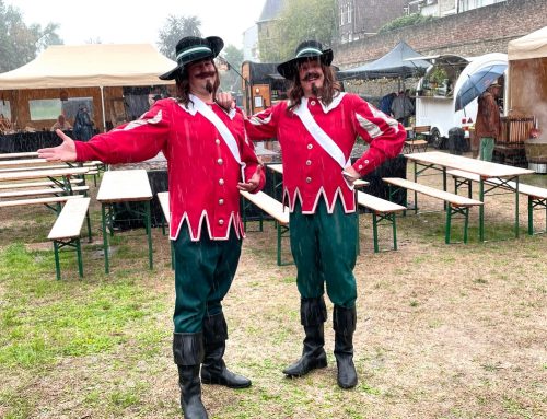 Musketiers in Maastricht: historische acteurs in authentieke uniforms